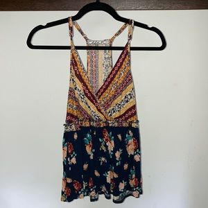 CHLOE K SIZE S FLORAL BLOUSE